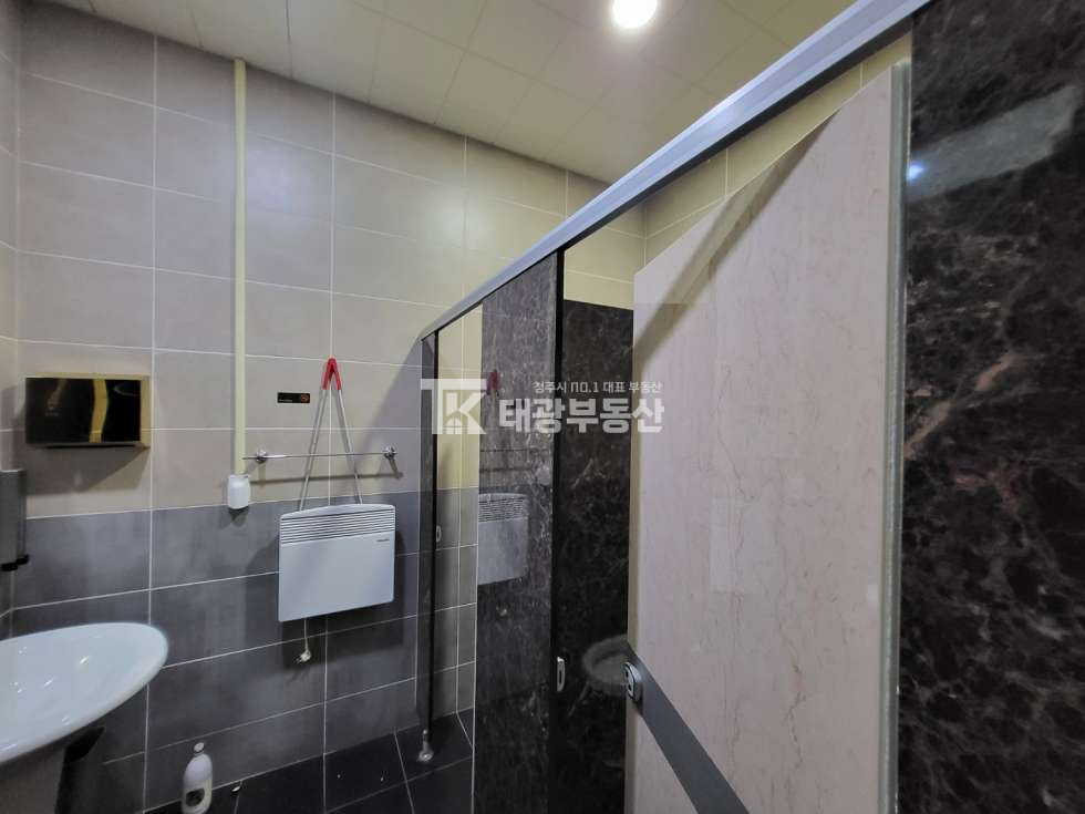 충북 청주청원구 율량동 율량동 상가임대. 인테리어 완비, 대형평수 업종 무관. 월세 매물번호 10245 사진 11
