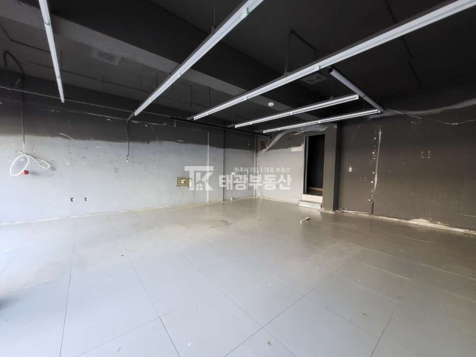 충북 청주청원구 율량동 율량동 상가임대. 1층 무권리 상가입니다, 입점조건 조율가능 월세 매물번호 10261 사진 5