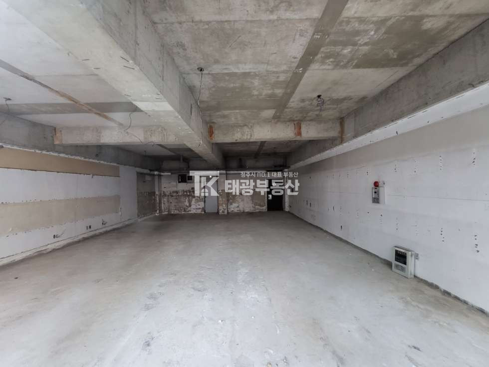 충북 청주상당구 용암동 용암동 상가임대. 용암 소광장, 고깃집 강력추천매물. 월세 매물번호 10265 사진 3