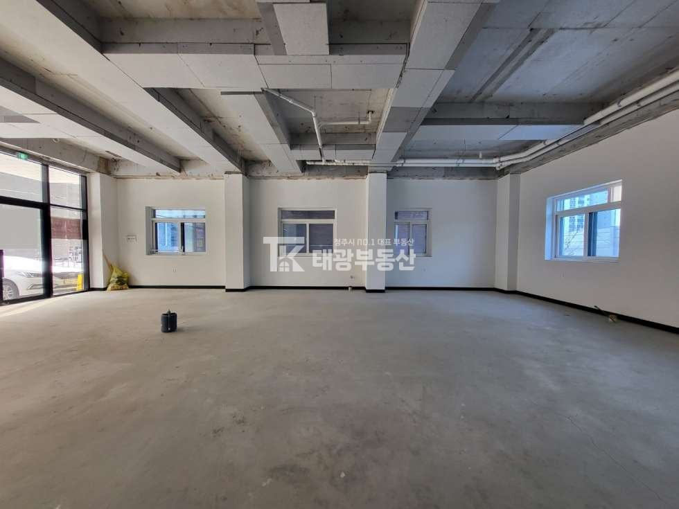 충북 청주상당구 용암동 [청주상가임대] 용암동 상가임대. 동남지구 무권리 상가. 모든업종 문의 가능합니다. 월세 매물번호 10262 사진 8